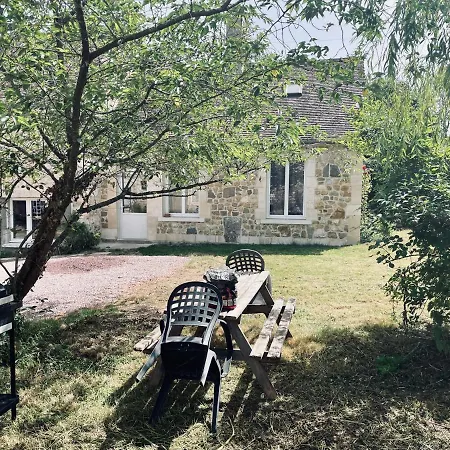 Gite Nadege A L Ombre D'Une Tour Tournebu Buitenkant foto
