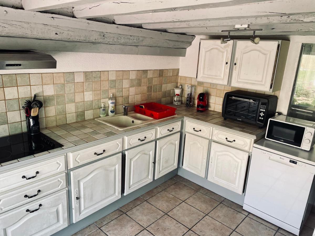 Holiday home Nadege A L Ombre D'une Tour Tournebu